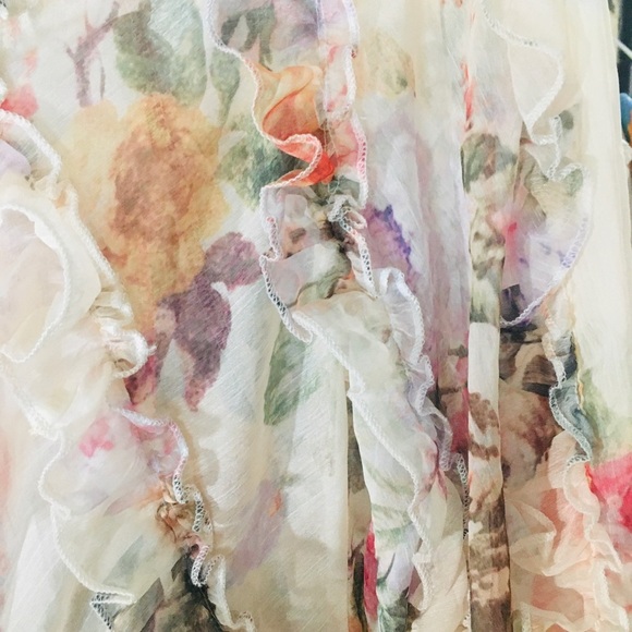 Impossibly gorgeous sheer dress - Picture 5 of 6